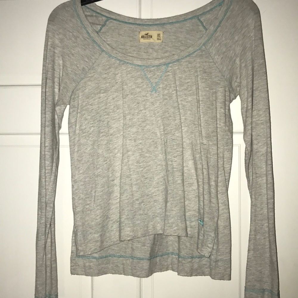 Hollister gray long sleeve shirt